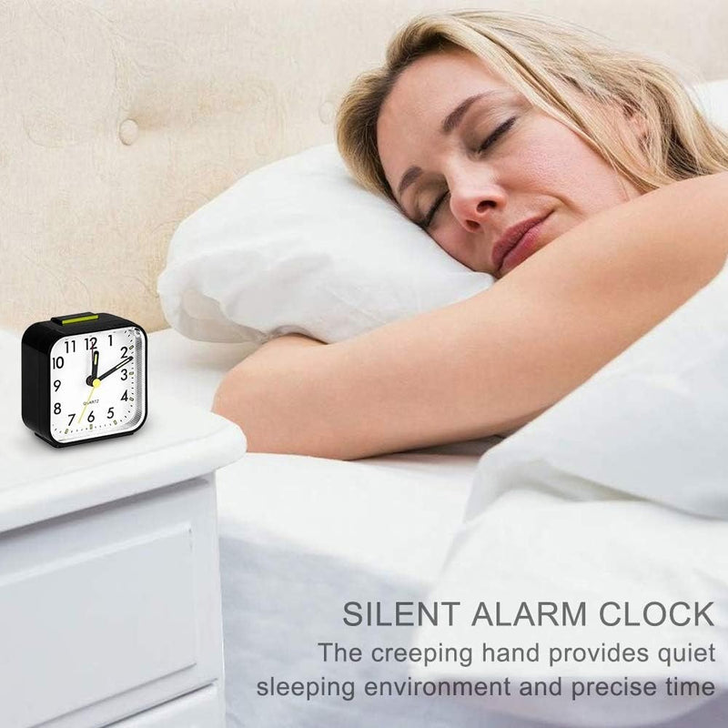 Silent Sweep Square Analog Alarm Clock – Battery Powered Non-Ticking with Snooze & Light