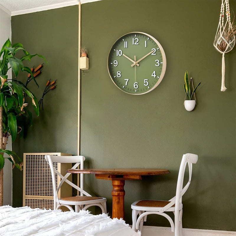 Modern Silent Wall Clock – Simple Quartz Design for Living Room or Bedroom Decor