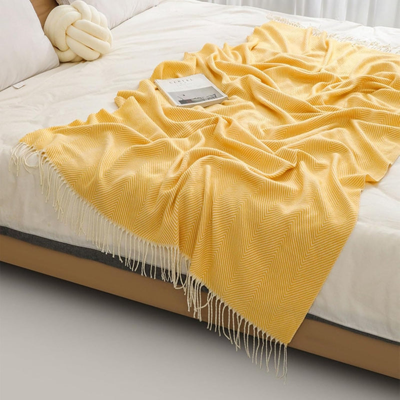 Elegant Knitted Throw Blanket with Tassels – Soft Reversible Sofa & Bed Cover