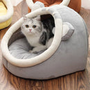 Cat Bed with Ball Cushion – Portable Warm Basket for Kittens Cat Ear Design