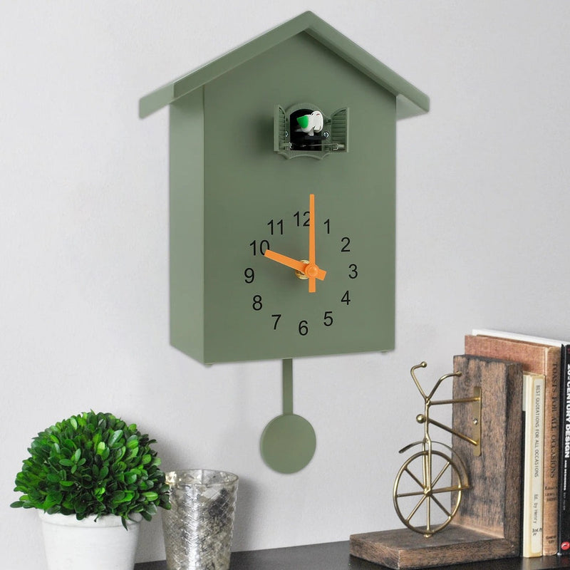 Cuckoo Clock with Pendulum – Battery-Powered Cuckoo Sound for Living Room Décor