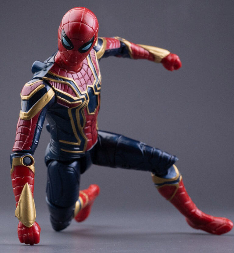 Avengers Infinity War Interactive Gaming Figures Set – Collectible Action Figures