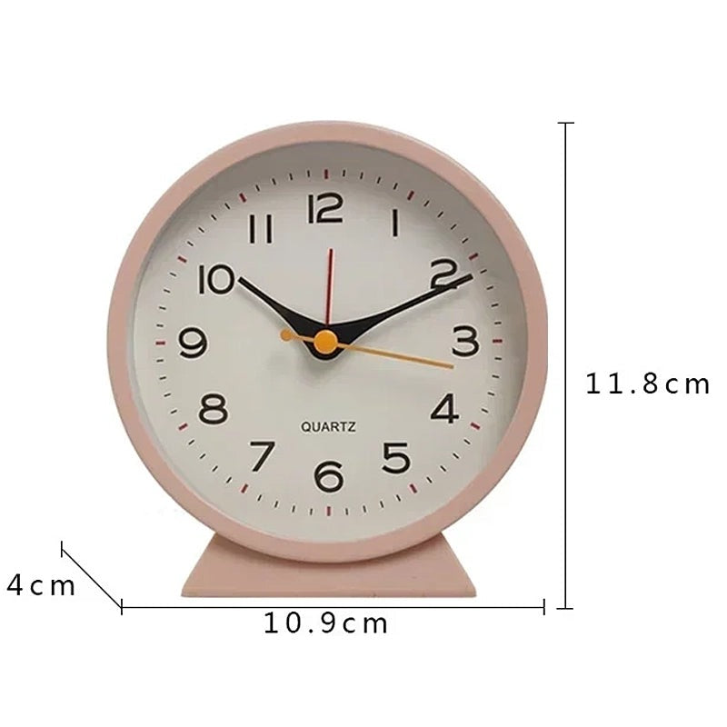 Retro Silent Alarm Clock – Battery-Operated Non-Ticking with Light for Bedroom or Desk