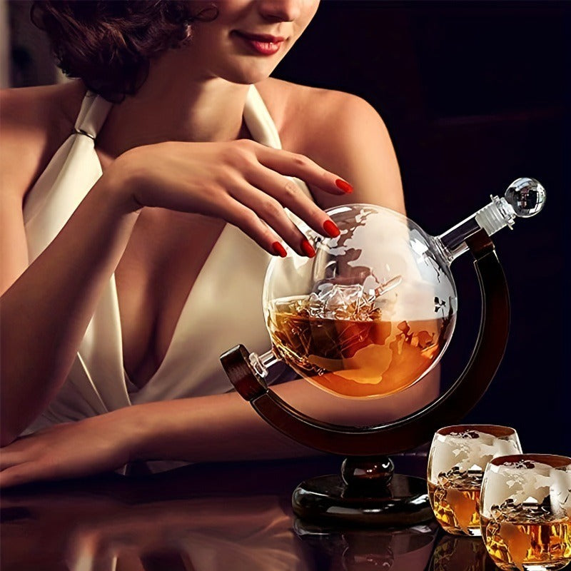 Globe Whiskey Decanter Set – 850ml Handcrafted Glass with 2 Globe Glasses