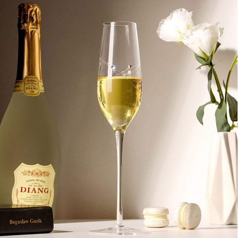 Engraved Crystal Champagne Flutes – Pack of 2 Carved Design High-Foot Glasses