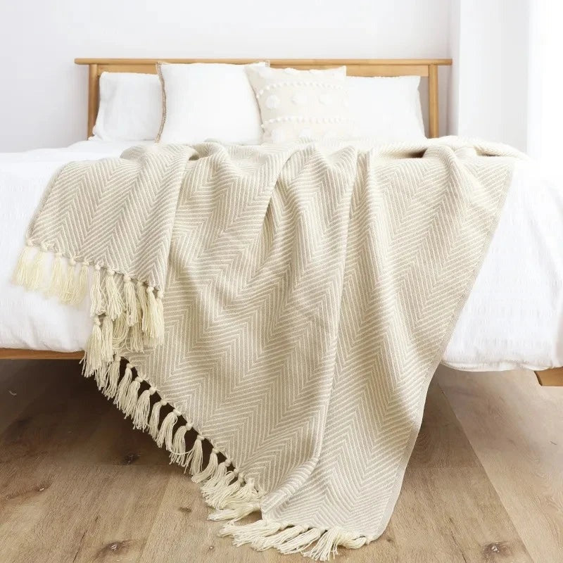 Elegant Knitted Throw Blanket with Tassels – Soft Reversible Sofa & Bed Cover
