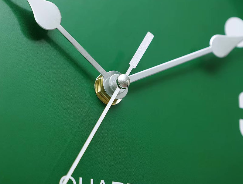 Modern Silent Quartz Wall Clock – Luxury Design Easy to Install Silent Sweep Movement