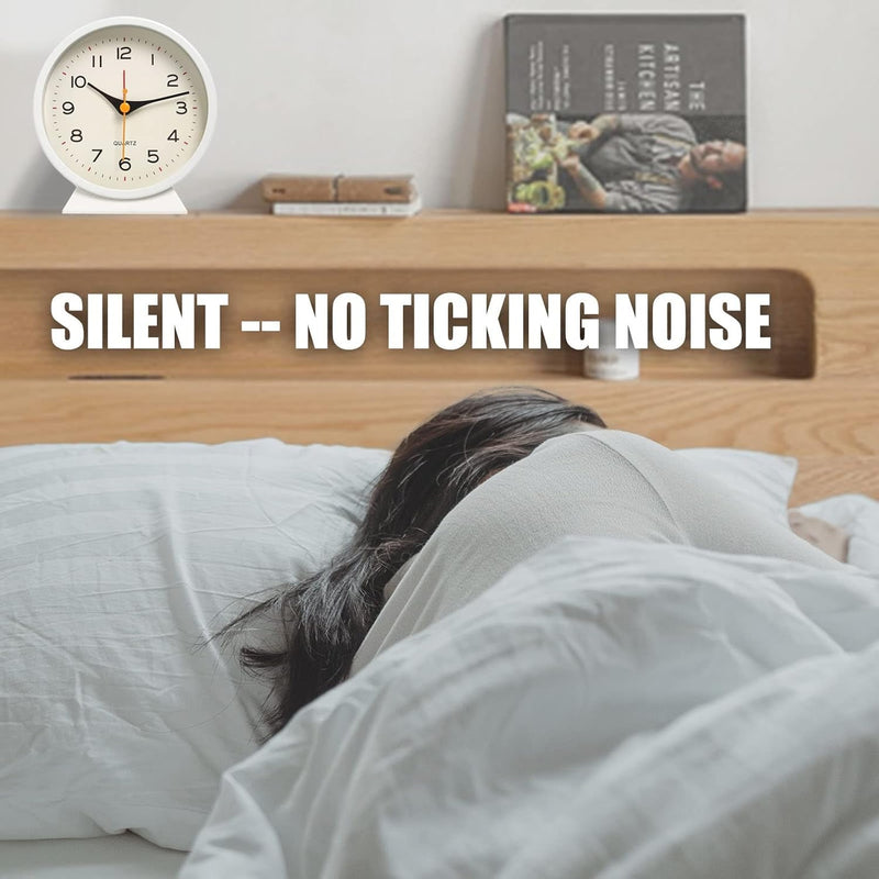 Retro Silent Alarm Clock – Battery-Operated Non-Ticking with Light for Bedroom or Desk