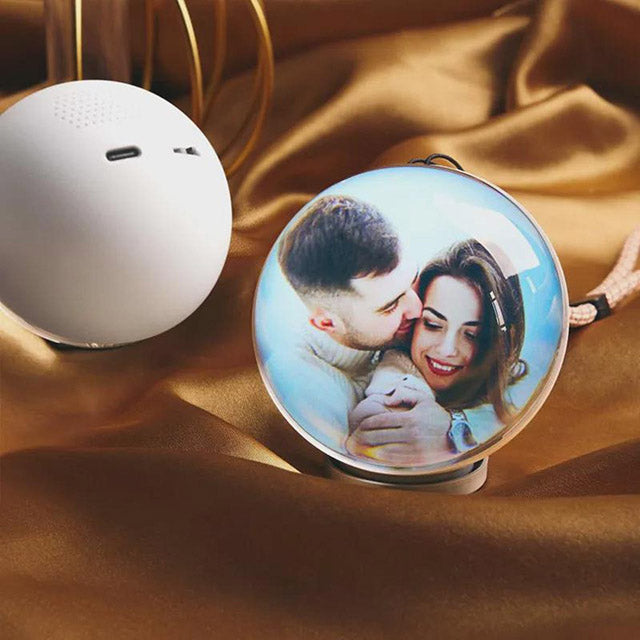 3D Crystal Ball Memory Globe – Personalised LED Digital Photo Frame 2.7"
