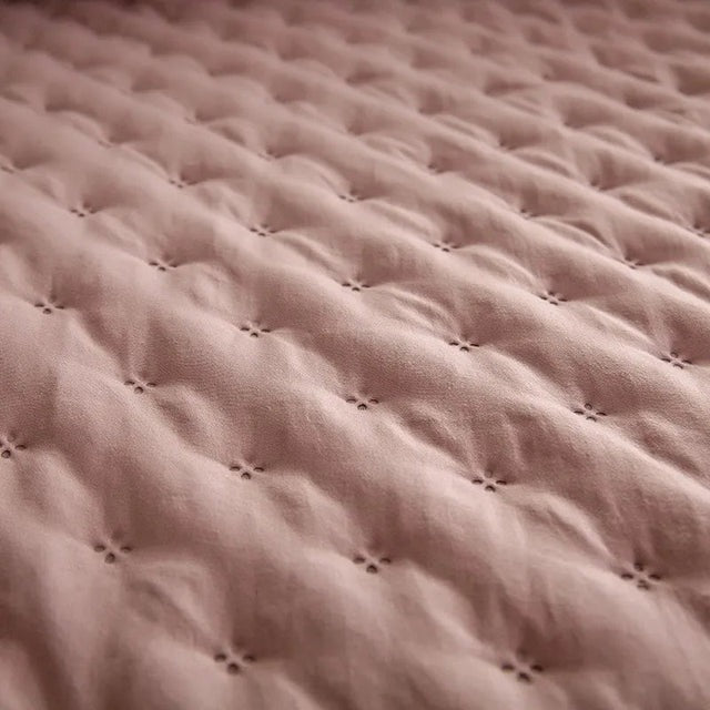 Luxury 3-Piece Quilted Bedspread Set – Ultra-Soft Reversible Microfiber with Embossed Pattern & Pillow Shams